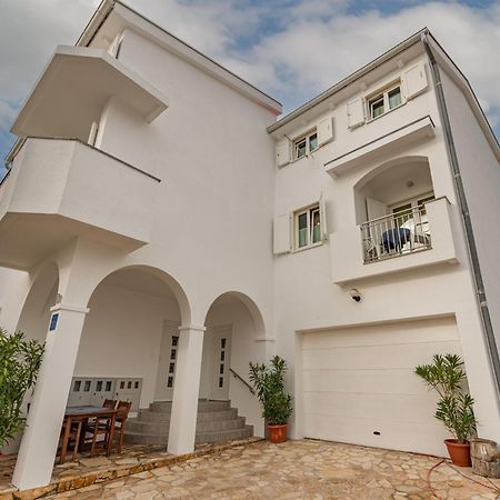 Apartamento Haus Toni Ražanac Exterior foto