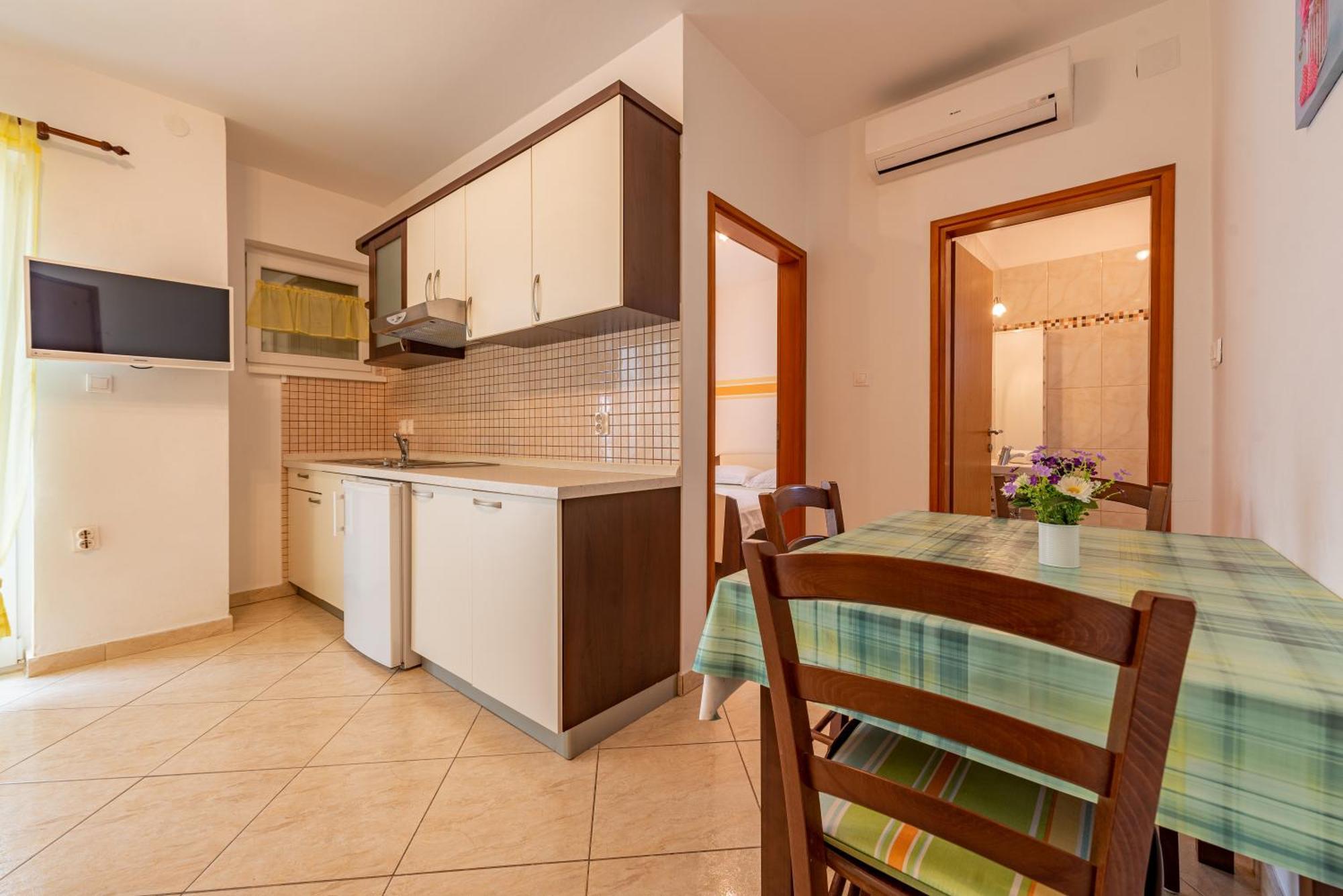 Apartamento Haus Toni Ražanac Exterior foto