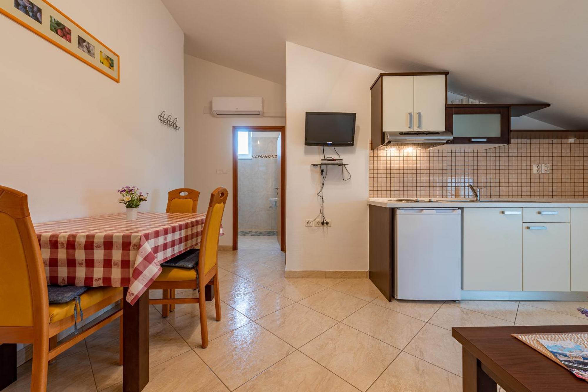 Apartamento Haus Toni Ražanac Exterior foto