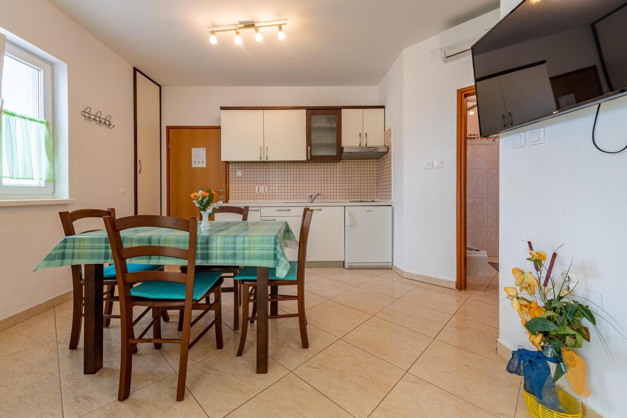 Apartamento Haus Toni Ražanac Exterior foto