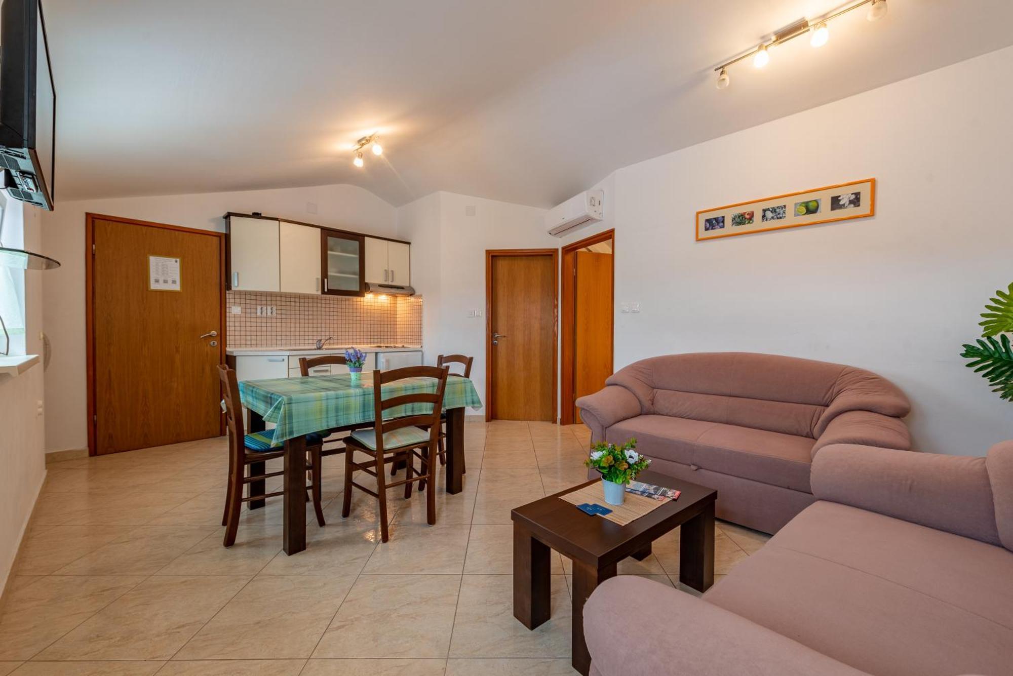 Apartamento Haus Toni Ražanac Exterior foto