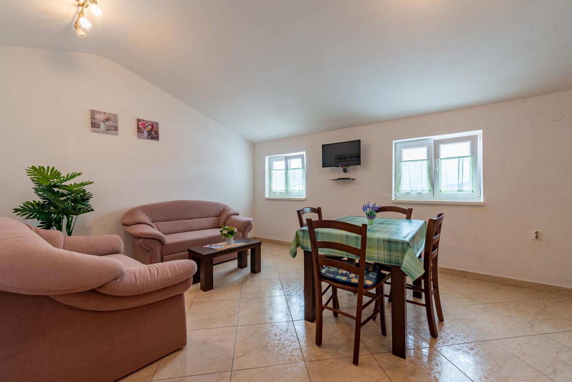 Apartamento Haus Toni Ražanac Exterior foto